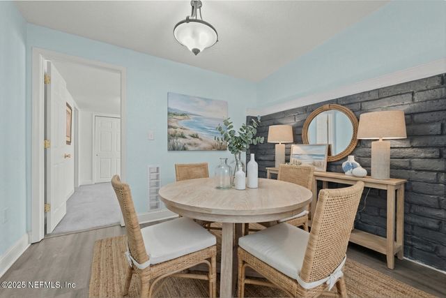 1247 IBIS Road, Jacksonville, FL 32216