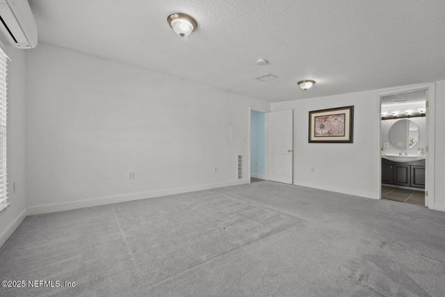 1247 IBIS Road, Jacksonville, FL 32216