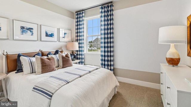 87 MARSHALL DR, Egg Harbor Township, NJ 08234