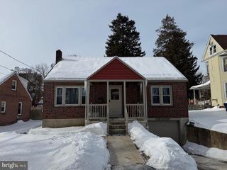 14 LAIRD ST, West Lawn, PA 19609