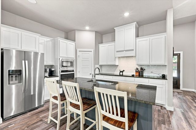 1001 Oak Valley Road, Burleson, TX 76028
