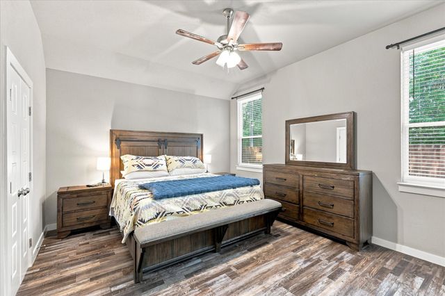 1001 Oak Valley Road, Burleson, TX 76028