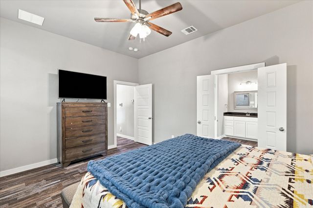 1001 Oak Valley Road, Burleson, TX 76028