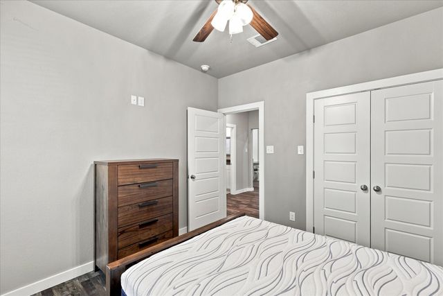 1001 Oak Valley Road, Burleson, TX 76028