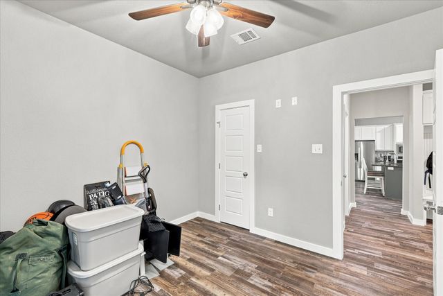 1001 Oak Valley Road, Burleson, TX 76028