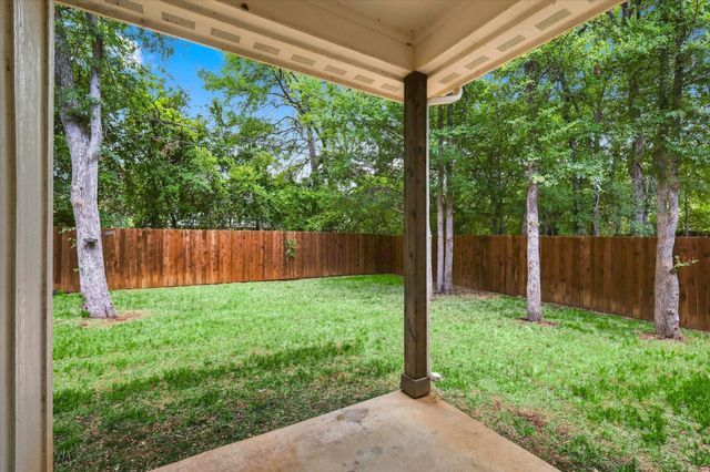 1001 Oak Valley Road, Burleson, TX 76028