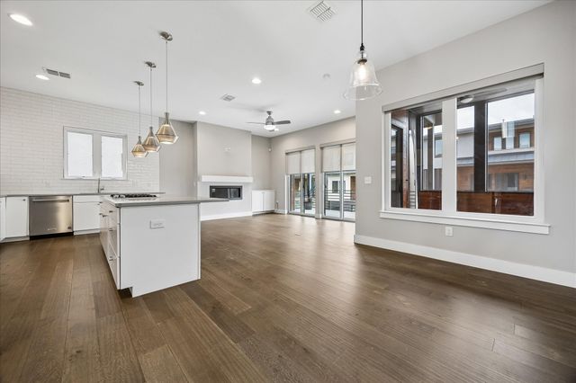 5006 Pecan Springs RD 6, Austin, TX 78723