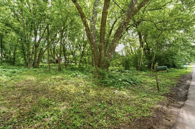 24017 N VALLEY Road, Lake Zurich, IL 60047