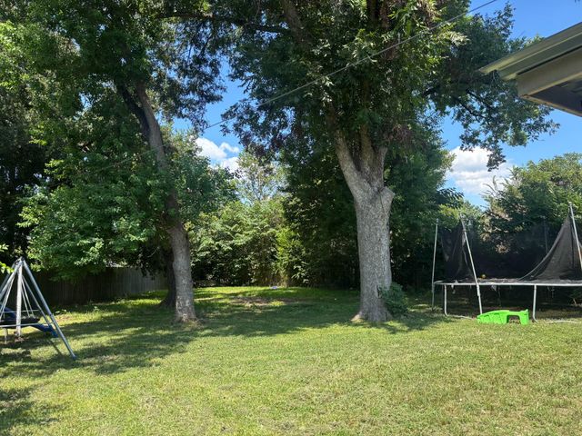 558 Beaver Bend Road, Houston, TX 77037