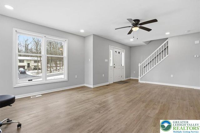 5528 Elmwood Street, Pocono Twp, PA 18372