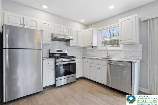 5528 Elmwood Street, Pocono Twp, PA 18372