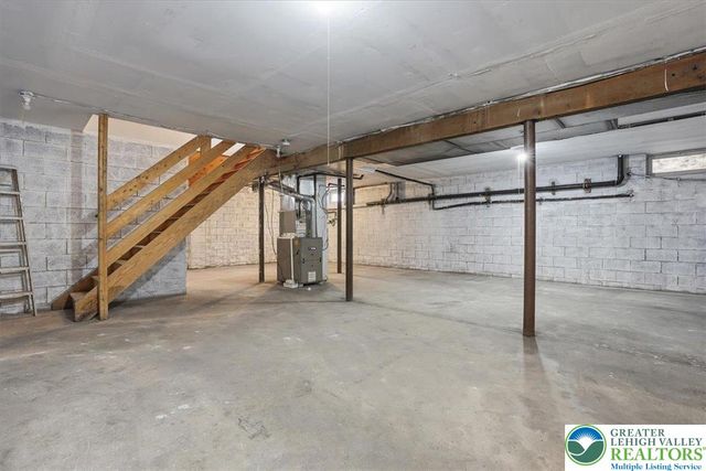 5528 Elmwood Street, Pocono Twp, PA 18372