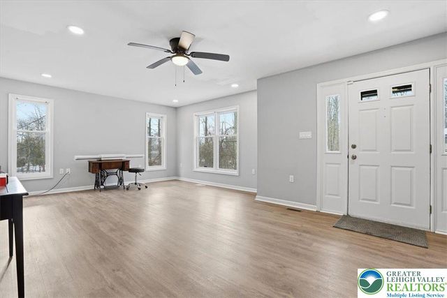 5528 Elmwood Street, Pocono Twp, PA 18372