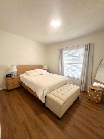 2261 NE 67th Street 1831, Fort Lauderdale, FL 33308