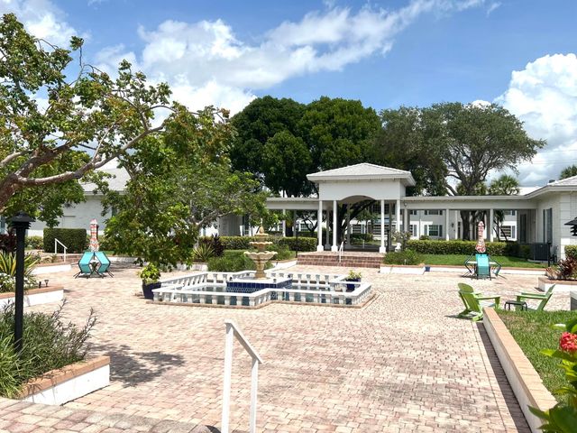 2261 NE 67th Street 1831, Fort Lauderdale, FL 33308