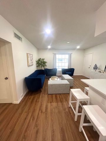 2261 NE 67th Street 1831, Fort Lauderdale, FL 33308