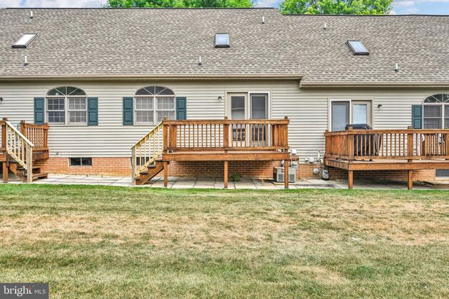 2086 WALNUT ST, Lebanon, PA 17042