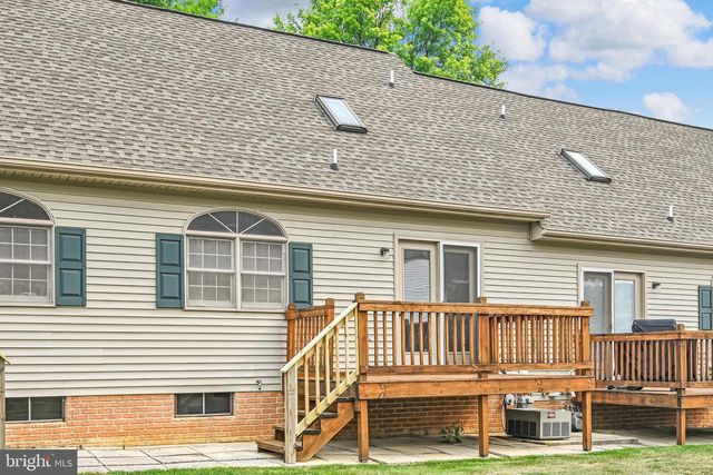 2086 WALNUT ST, Lebanon, PA 17042