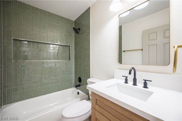 5225 Carmen Boulevard, Las Vegas, NV 89108