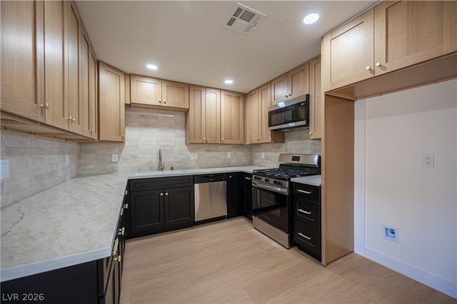 5225 Carmen Boulevard, Las Vegas, NV 89108