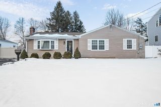 29 Reliance Road, Plainville, CT 06062