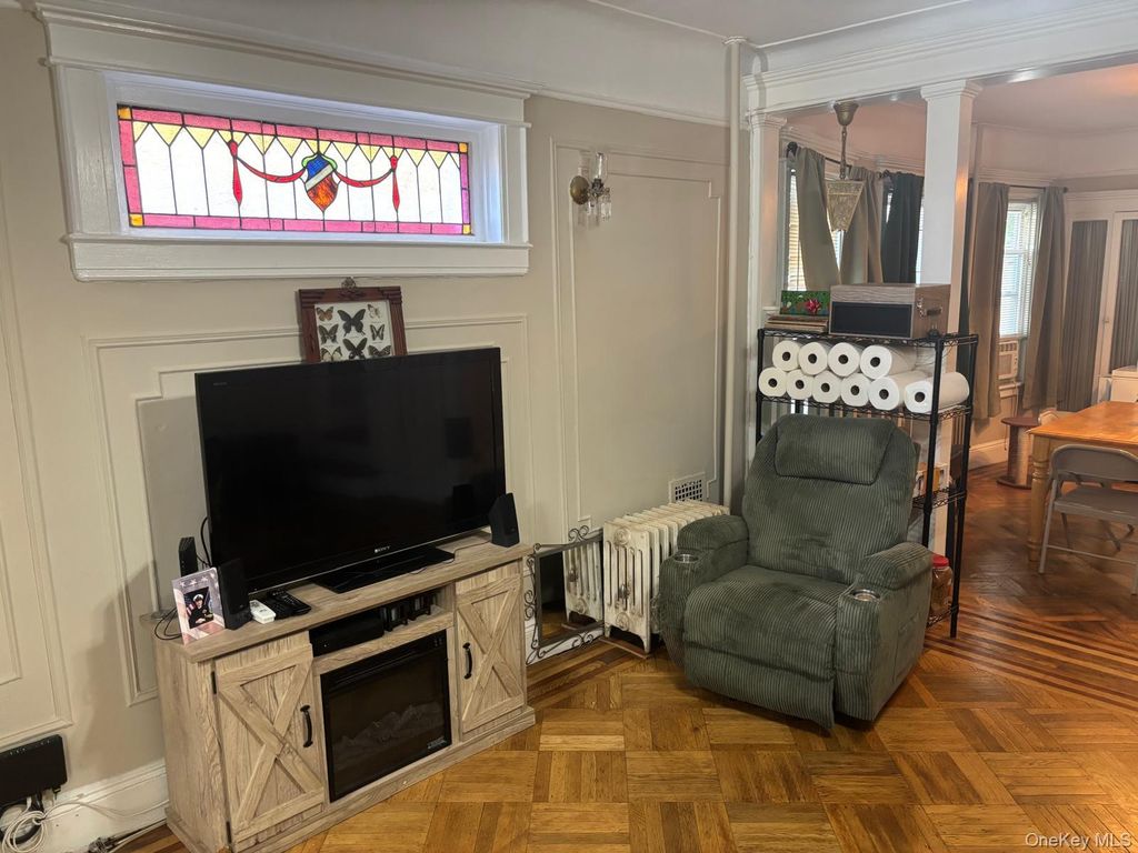 121-13 Hillside Avenue, Richmond Hill, NY 11418 — photo 4