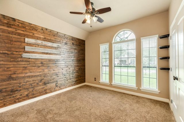 207 Hancock Street, Clute, TX 77531