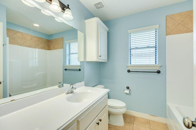 207 Hancock Street, Clute, TX 77531
