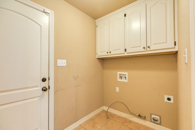 207 Hancock Street, Clute, TX 77531