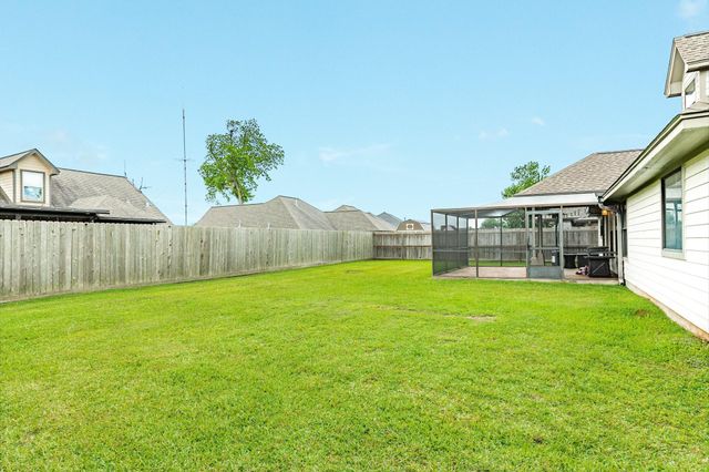 207 Hancock Street, Clute, TX 77531