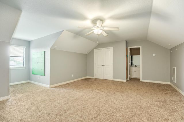 207 Hancock Street, Clute, TX 77531