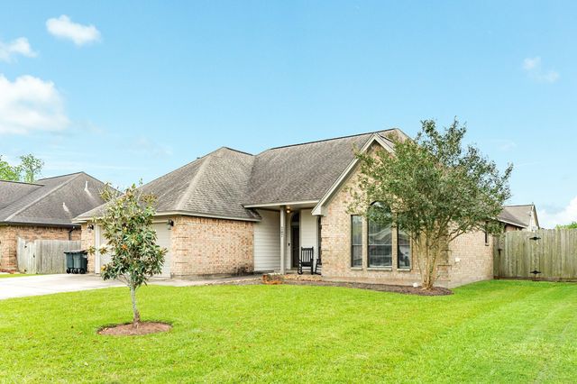 207 Hancock Street, Clute, TX 77531