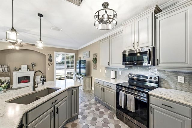 8408 SHALLOW CREEK COURT, New Port Richey, FL 34653