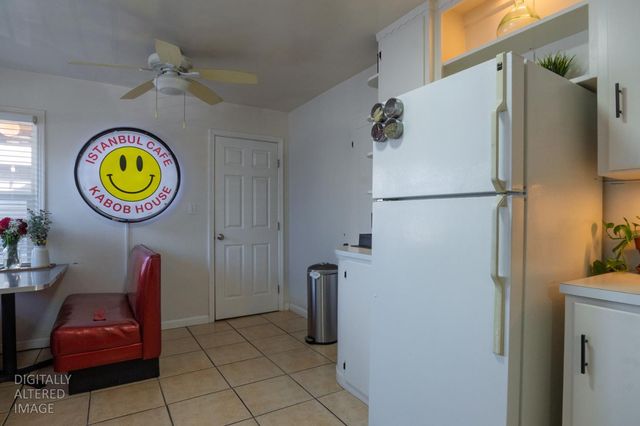 621 E Morris Ave, Modesto, CA 95350