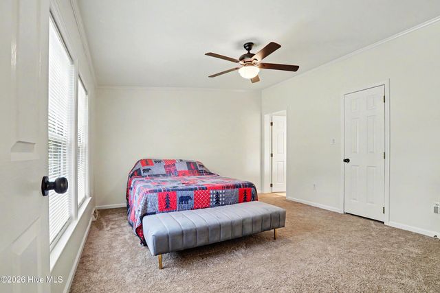 114 Royal Oak Drive, Hampstead, NC 28443