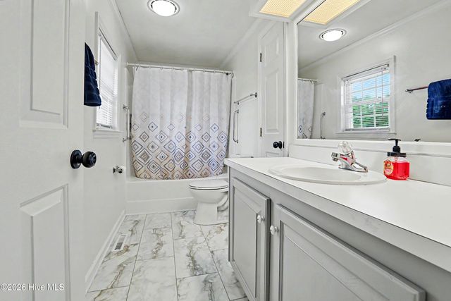 114 Royal Oak Drive, Hampstead, NC 28443