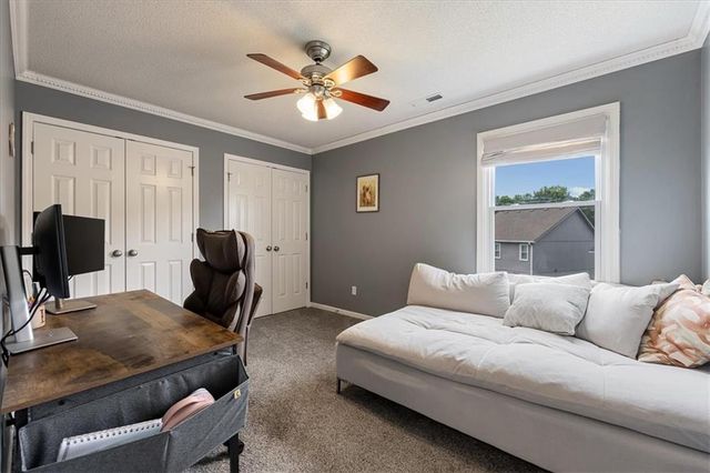 7324 N Manchester Avenue, Kansas City, MO 64158