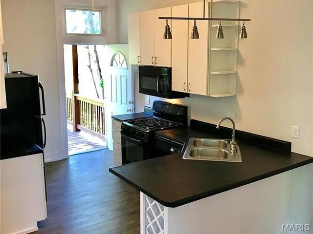 2646 Geyer Avenue, St Louis, MO 63104