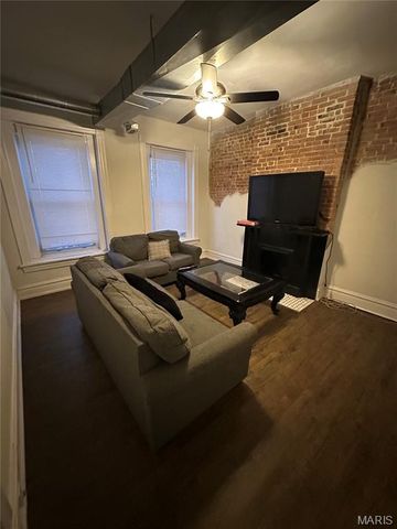 2646 Geyer Avenue, St Louis, MO 63104