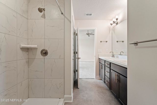 8310 HELMSLEY Boulevard, Jacksonville, FL 32219