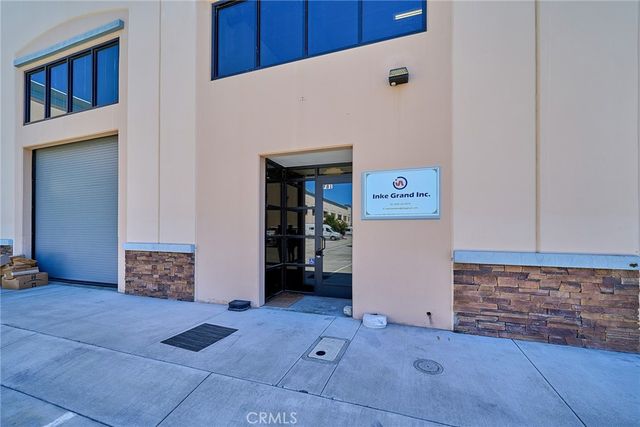 1773 W San Bernardino E81, West Covina, CA 91790