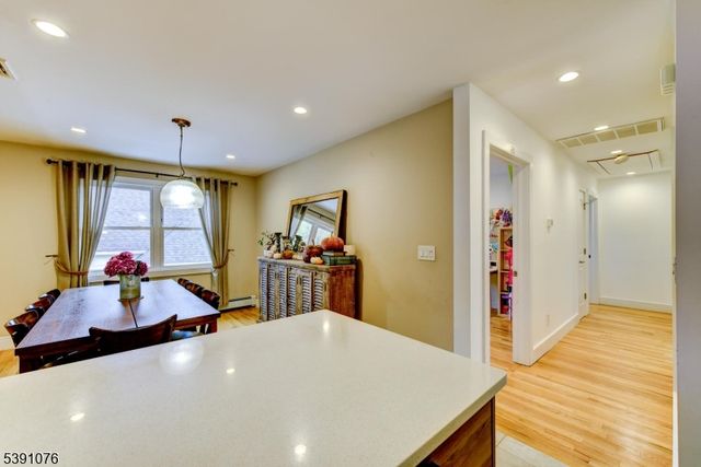 204 Gilbert Ave, Elmwood Park Boro, NJ 07407