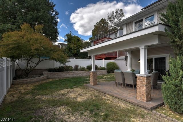 204 Gilbert Ave, Elmwood Park Boro, NJ 07407