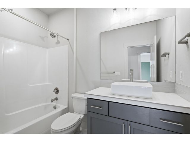 4100 Ne 49TH Ave, Vancouver, WA 98661