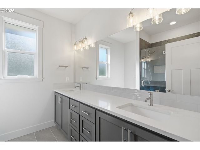 4100 Ne 49TH Ave, Vancouver, WA 98661