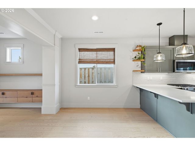 4100 Ne 49TH Ave, Vancouver, WA 98661