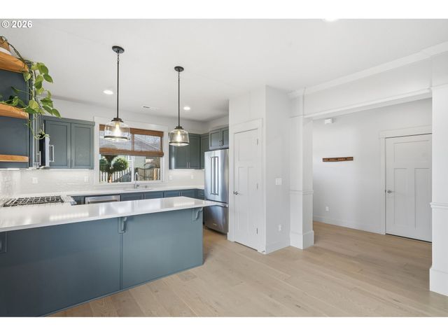 4100 Ne 49TH Ave, Vancouver, WA 98661