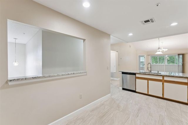 683 POST OAK CIRCLE 105, Altamonte Springs, FL 32701