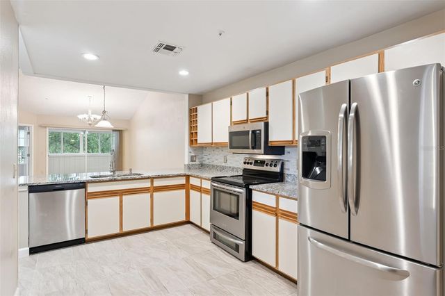 683 POST OAK CIRCLE 105, Altamonte Springs, FL 32701