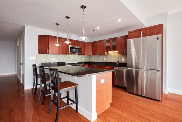 234 Causeway St U819, Boston, MA 02114